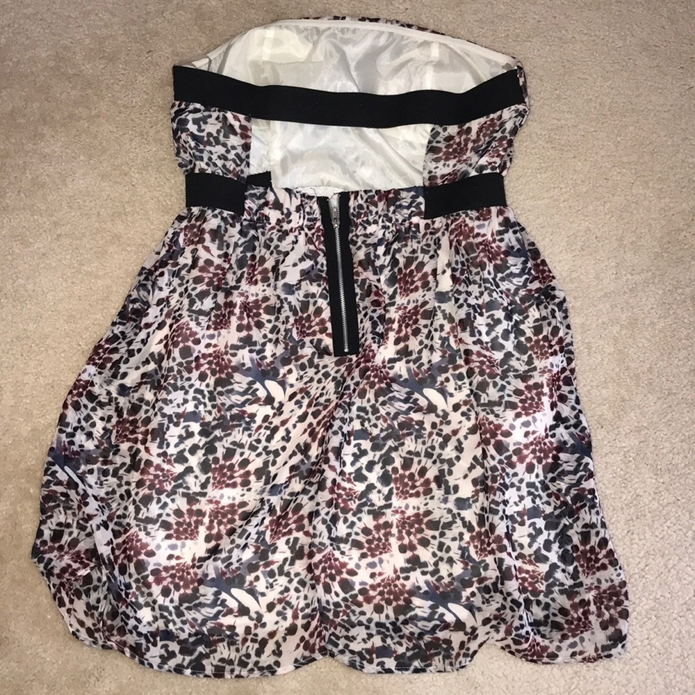 Strapless dress - Picture 3 of 6